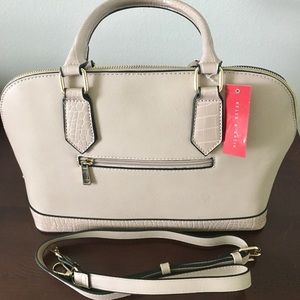 💕Kelly & Katie Satchel